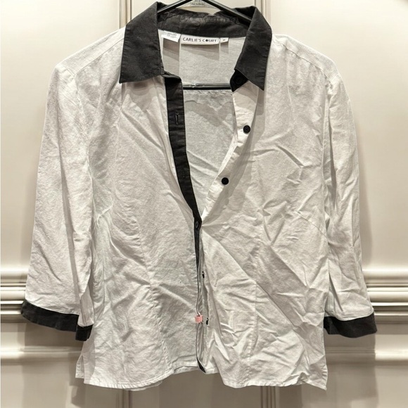 Carlies court half button collard white/black shirt MEDIUM - Picture 1 of 4